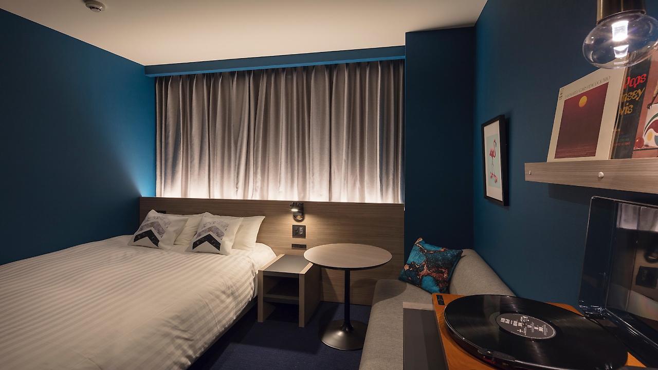 Hotel She, Осака Экстерьер фото