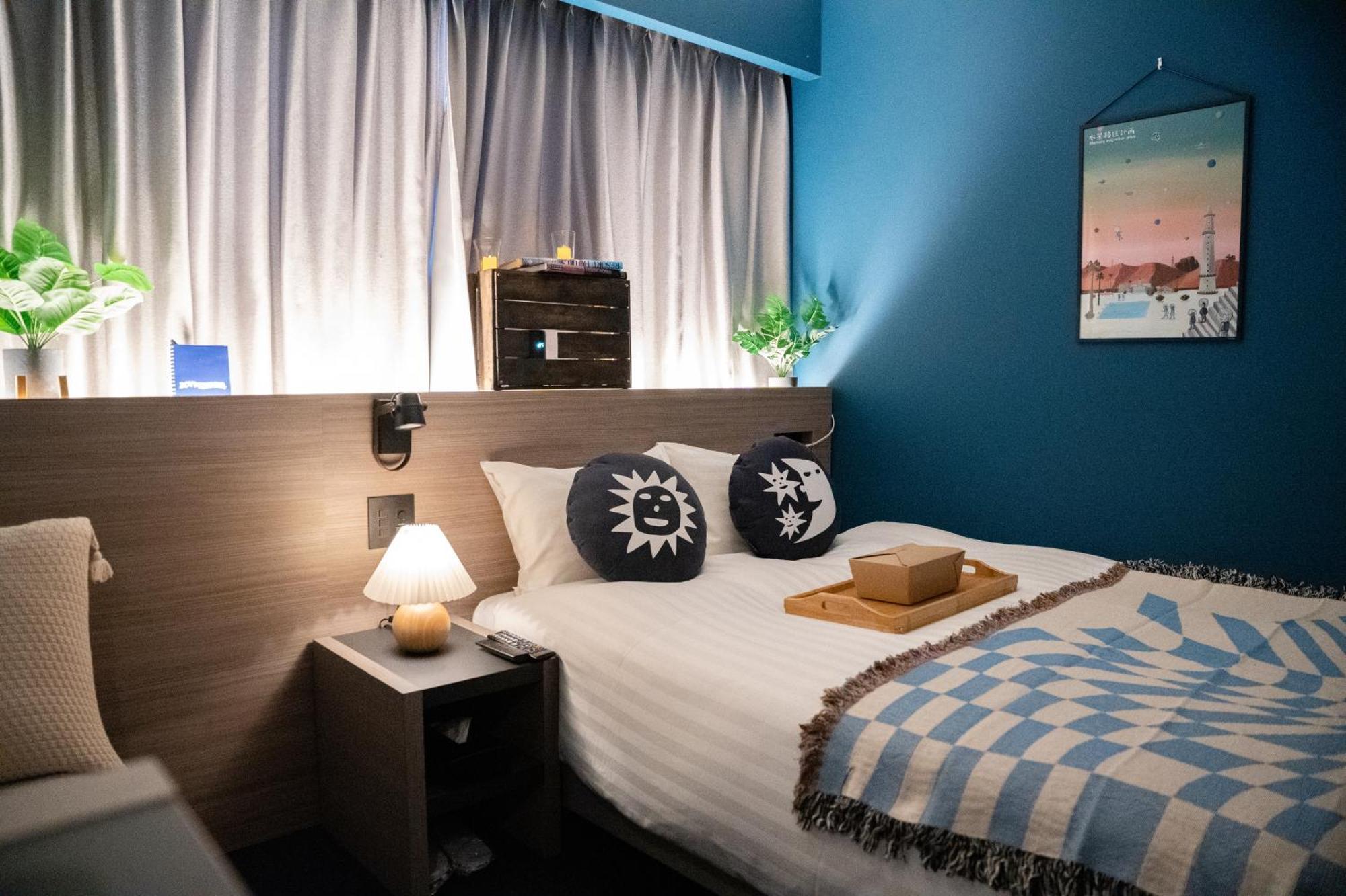 Hotel She, Осака Экстерьер фото